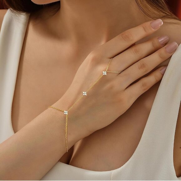 14K-Gold Plated GD Clover Link Trendy Chain Ring Bracelet Hand Chain for Women - Picture 2 of 8